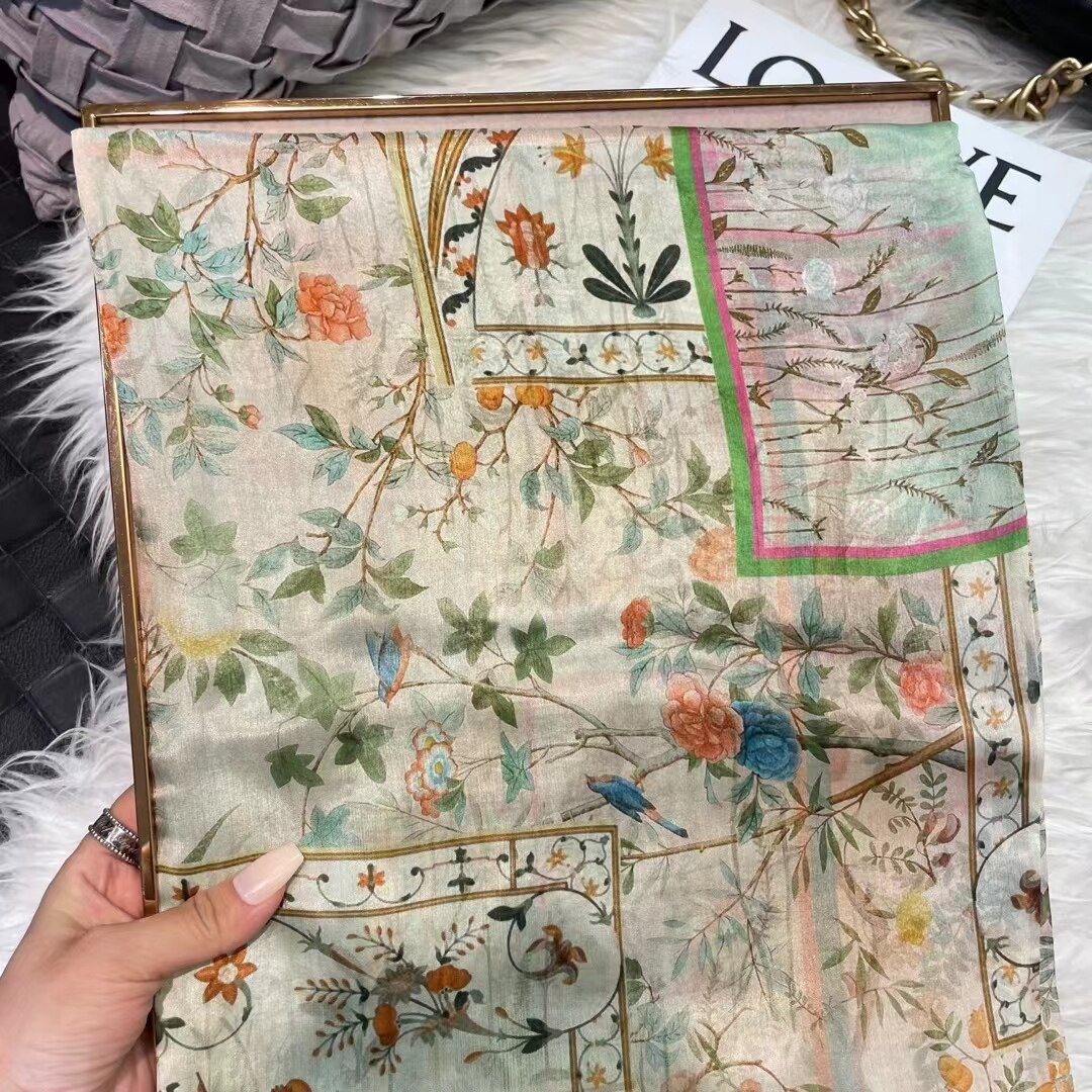 2023 Light Green Mulberry Silk Scarf 176*110cm