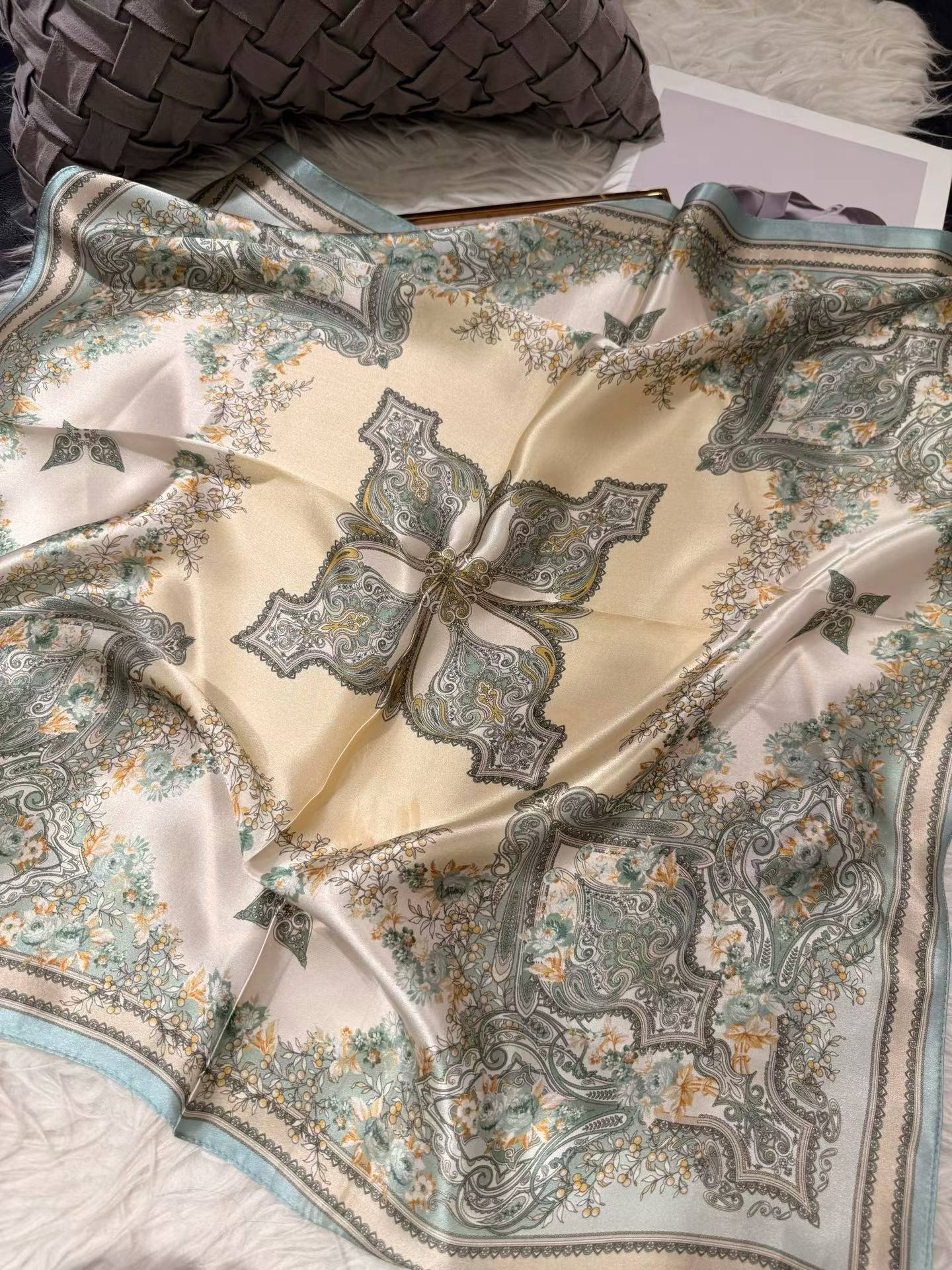 65*65cm 100% natural square silk scarf