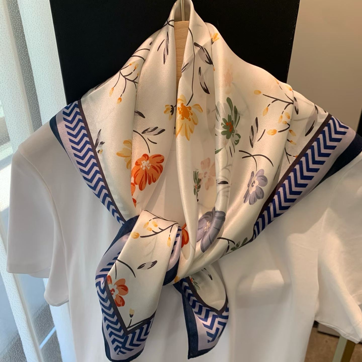 65*65cm 100% natural square silk scarf