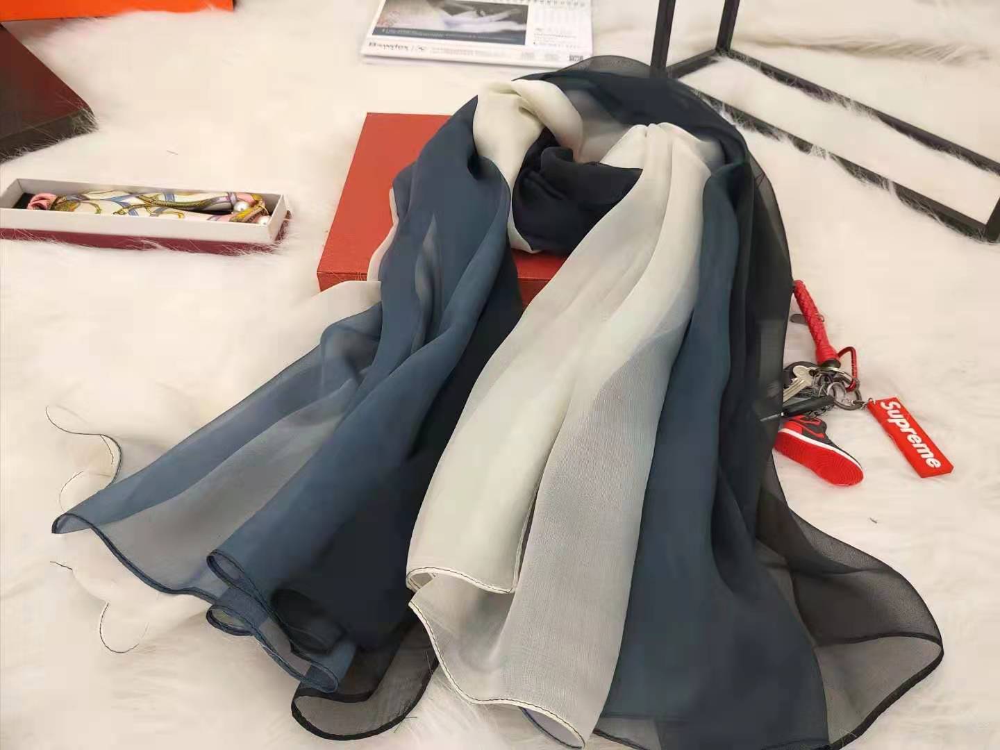 Ladies gradient mulberry silk long scarf 180*140cm