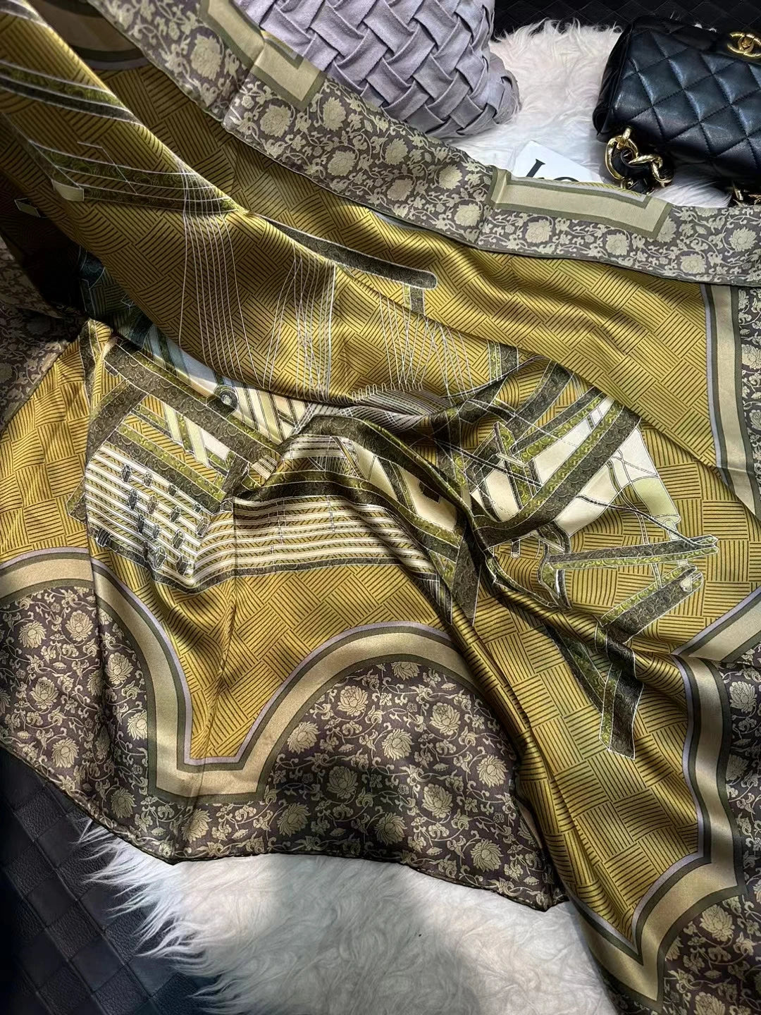 Army Green 100% Mulberry Silk Scarf 106*106cm