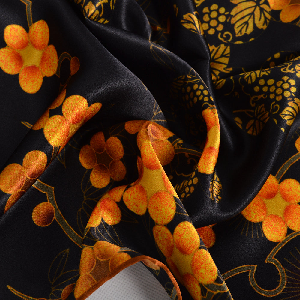 2024 NEW 100% Mulberry Silk Square Scarf 106*106cm